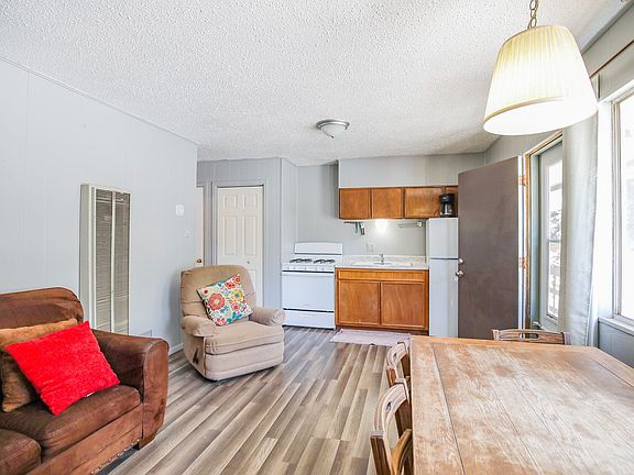 4th image of 1100 Chautauqua Canyon Blvd Unit 3