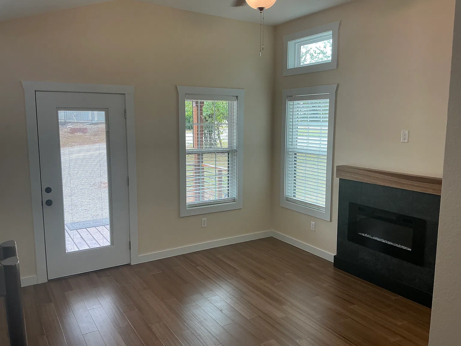 1 bed, 499 sqft, $950 — Photo 1