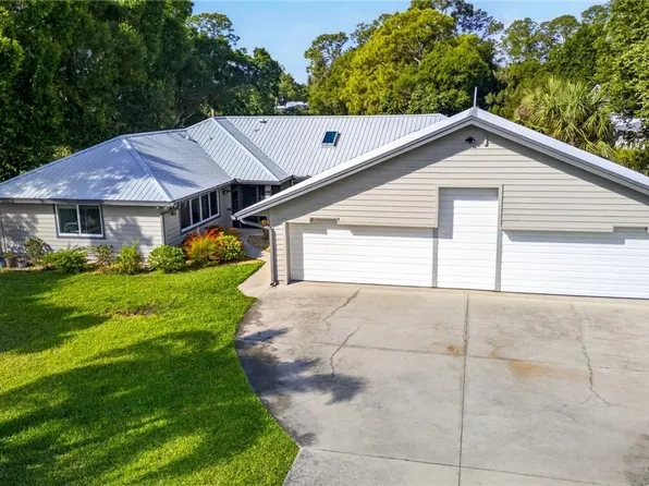 6810 Tech Ct, Fort Myers, FL 33905