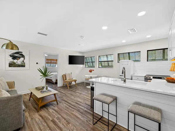 77 S Section St Unit C, Fairhope, AL 36532