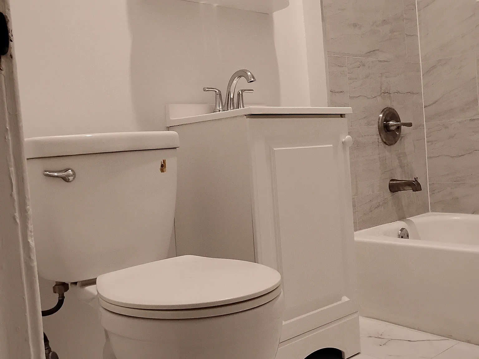 1 bed, 650 sqft, $1,350 — Photo 4