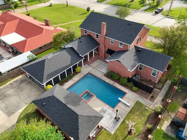 3810 Lake St, Lake Charles, LA 70605