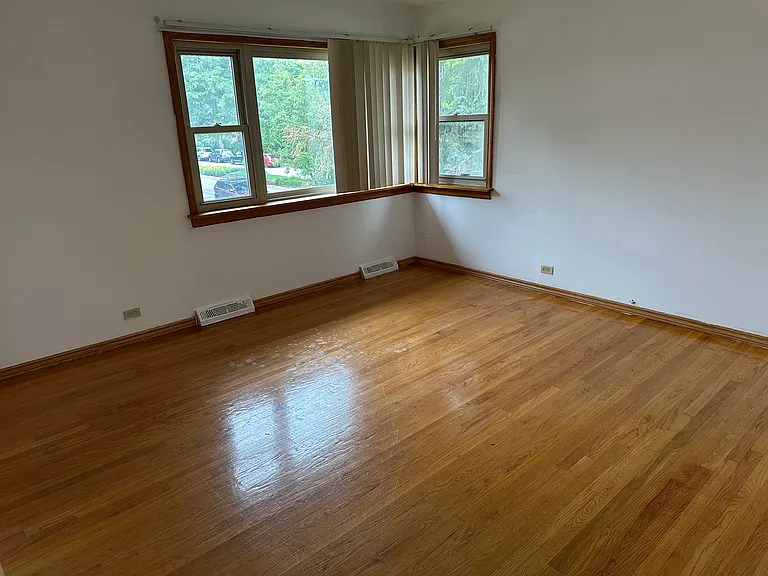 4740 Main St #A — Photo 24