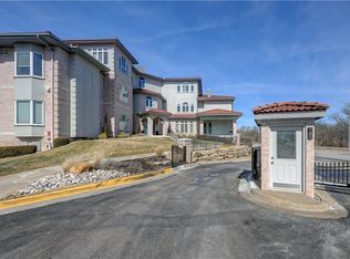 12600 S Pflumm Rd STE 103, Olathe, KS 66062