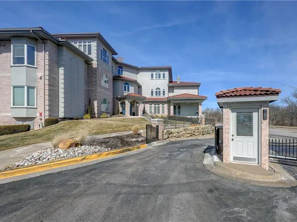 12600 S Pflumm Rd Ste 103, Olathe, KS 66062