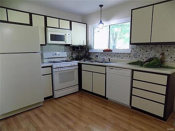 5th image of 10616 Brookmere Dr