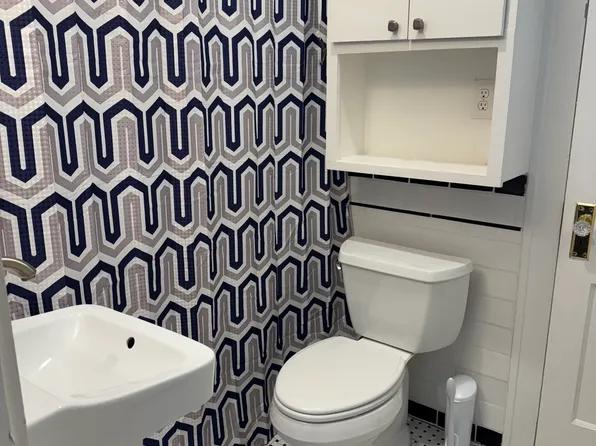 1220 Waugh Dr APT 4, Houston, TX 77019