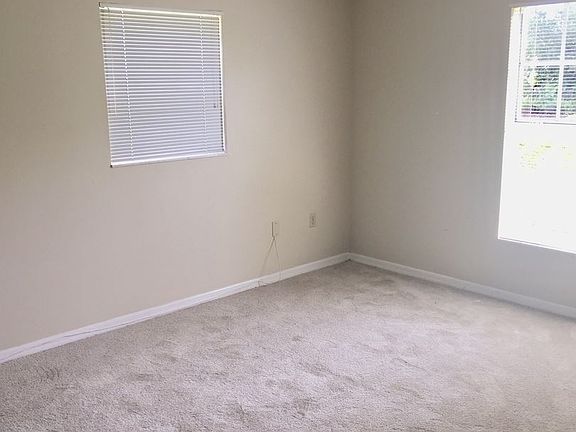 5th image of 2179 Crandon Ave