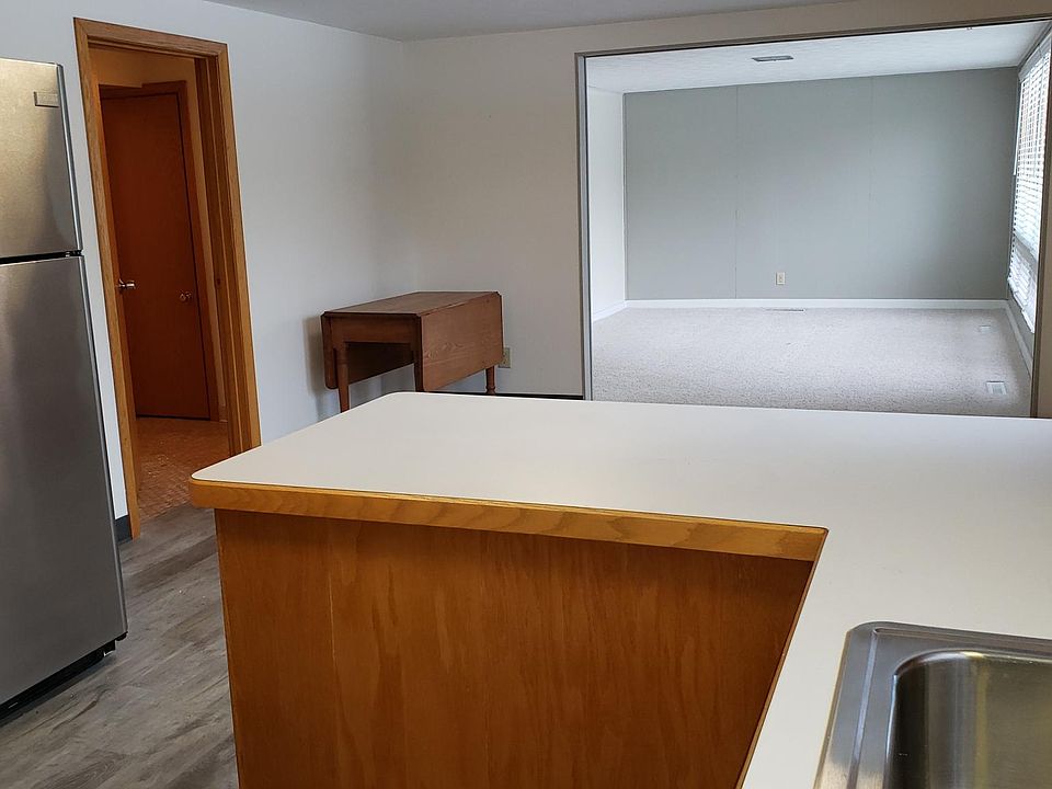 1st image of 7414 Minnewashta Pkwy #1