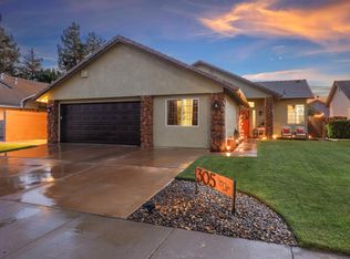 305 Van Dyken Way, Ripon, CA 95366