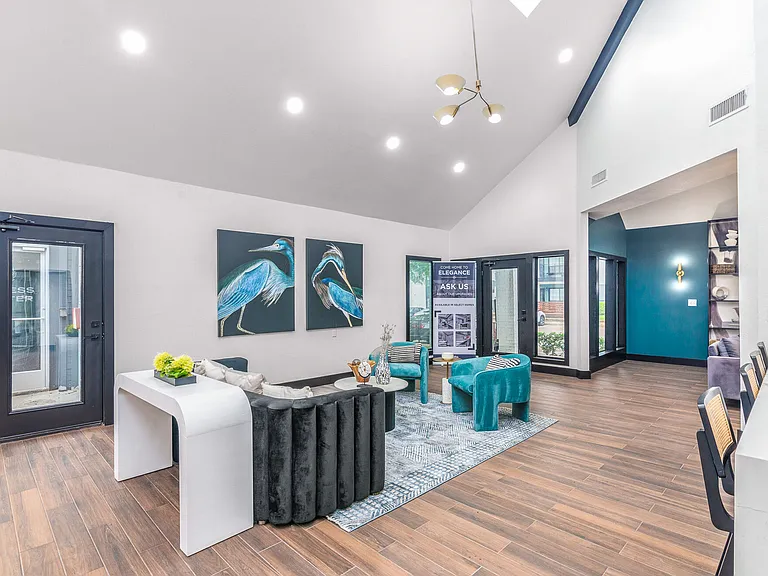 Ronan Apartment Homes — Photo 19