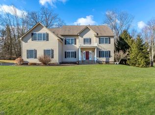 9 Mountain View Ln, Warren, NJ 07059