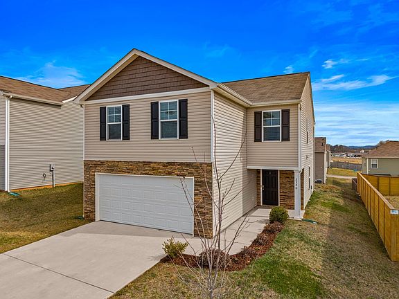 2nd image of 2320 Beacon Rd