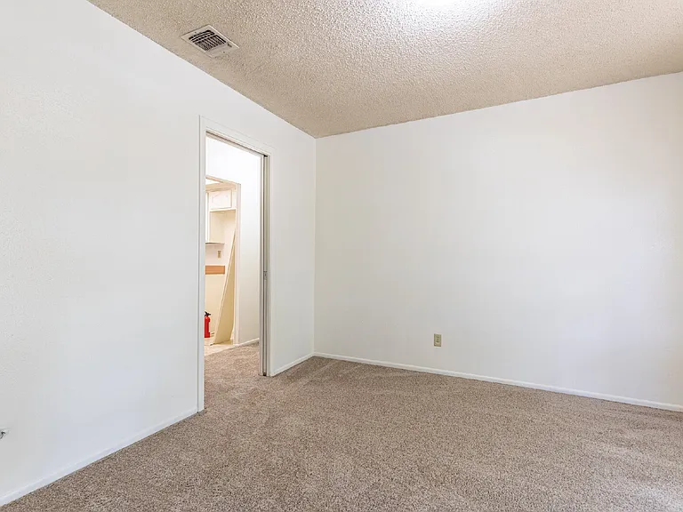 8127 Babe Ruth St — Photo 6