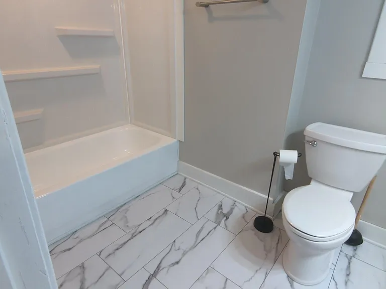 401 Brown St #2 — Photo 4