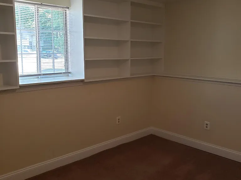 9406 Emmett Ct — Photo 15