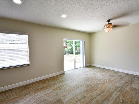 3rd image of 450 Obispo Ave