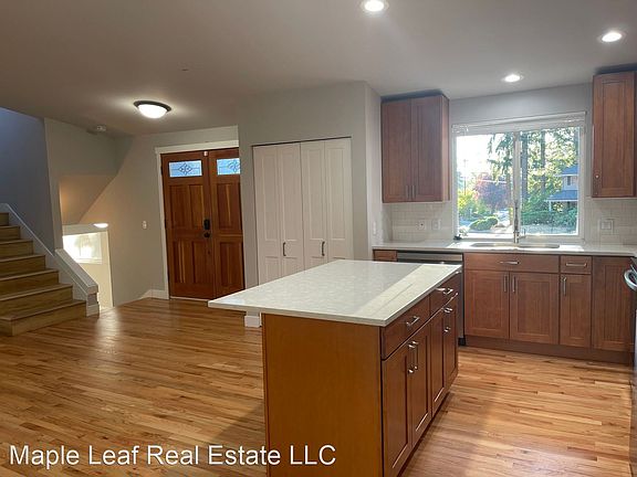 3rd image of 1500 151st Ave NE