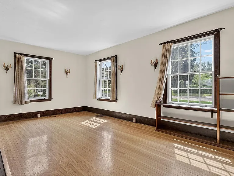 11608 Edinboro Rd NW — Photo 48