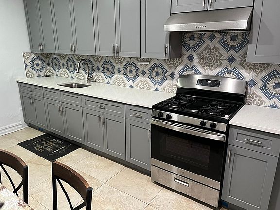 3rd image of 108-11 Jamaica Ave Floor 2
