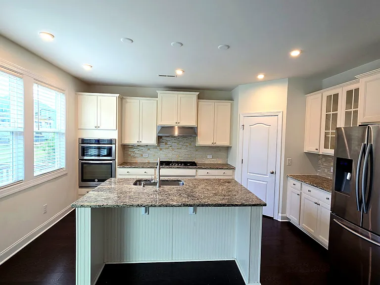 1521 Tinos Overlook Way — Photo 12