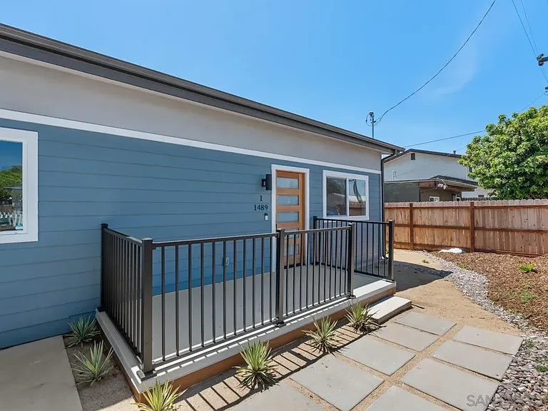 1489 Fern Ave #1 — Photo 32