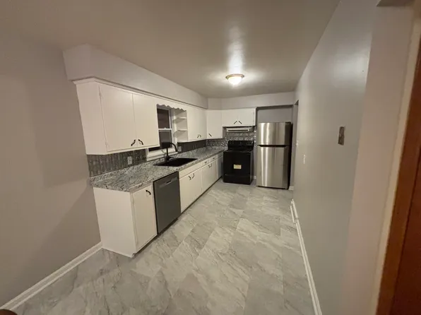 1884 Lower Elkton Rd, Columbiana, OH 44408