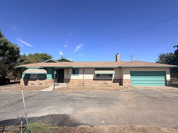 2nd image of 19688 S Santa Fe Rd
