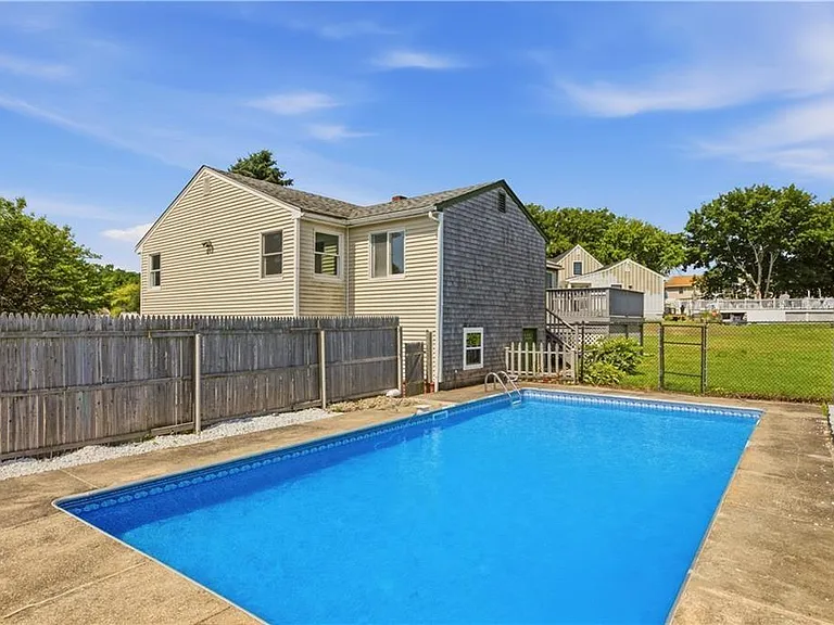 49 Dexter St — Photo 39