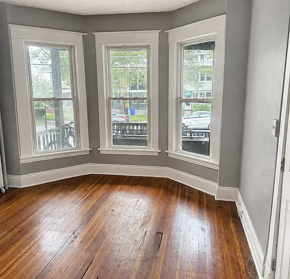 86 Woodlawn Ave #1 — Photo 6