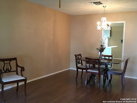 4th image of 4419 Eagle Nest Dr