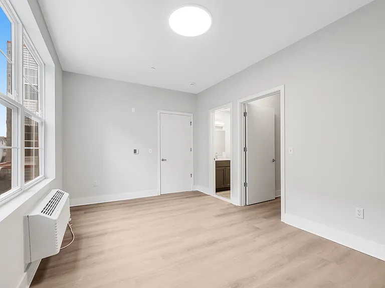 1 Center St #203 — Photo 10