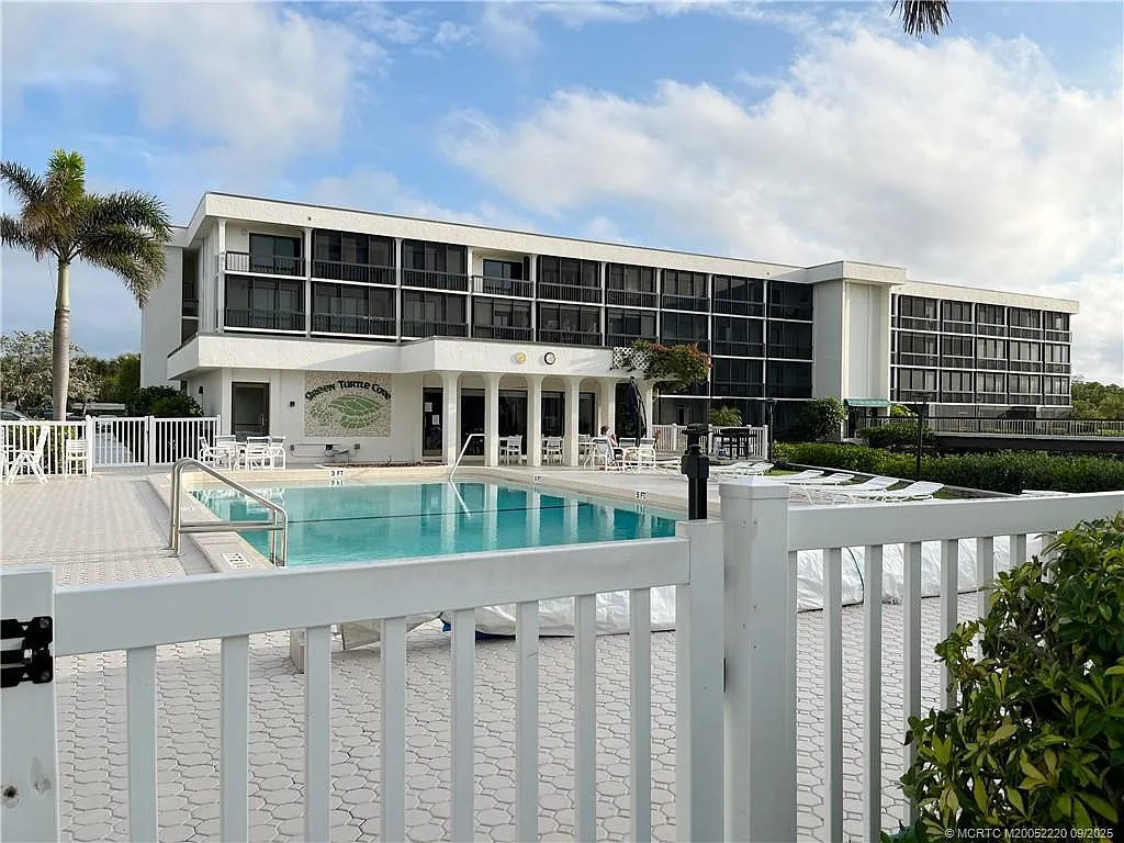2 bed, 2.0 bath, 1204 sqft, $2,800 — Photo 1