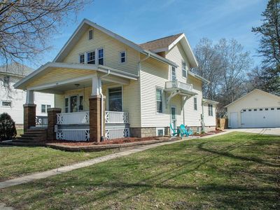 216 4th St NE, Waverly, IA, 50677