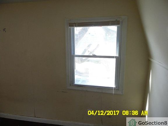 5th image of 1720 Forrest Ave