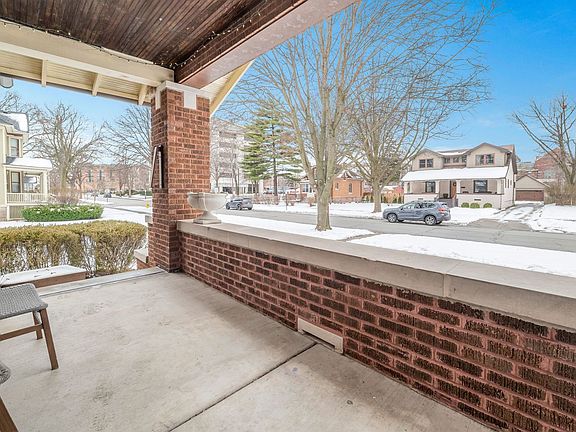 5th image of 17 S Maple St