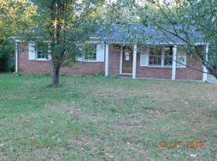 2806 Westchester Dr, Burlington, NC 27217