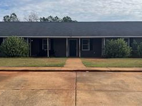 310 Carriage Ln APT A