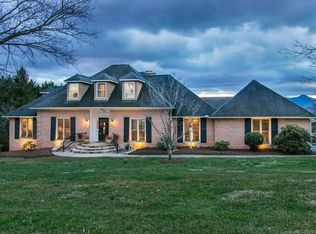 48 Challedon Dr, Candler, NC 28715