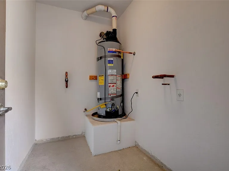 6868 Sky Pointe Dr #1078 — Photo 37