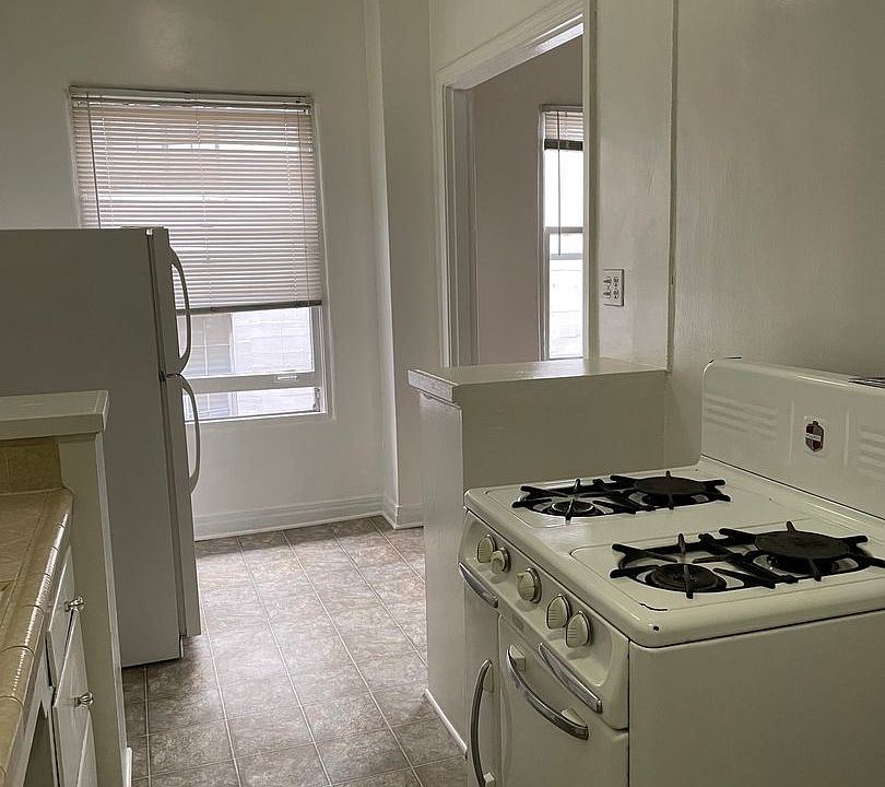 1st image of 520 S Hobart Blvd #10630064