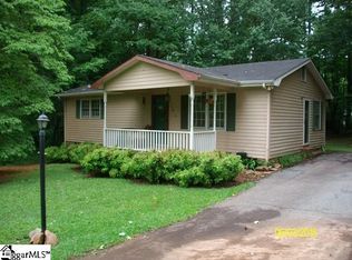 318 Gardenview Dr, Inman, SC 29349