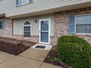 882 E Sherwood Hills Dr, Bloomington, IN 47401