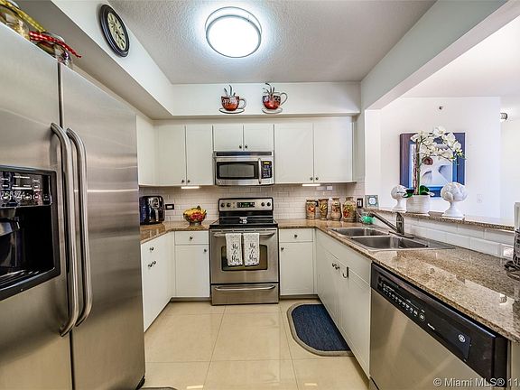 5th image of 117 NW 42nd Ave APT 1008
