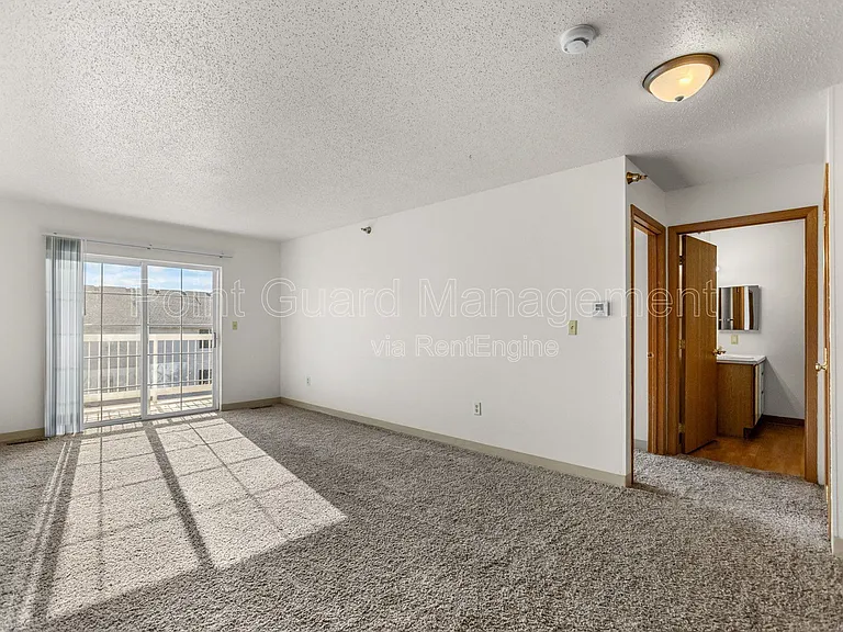 Maple Park Apartments — Photo 27