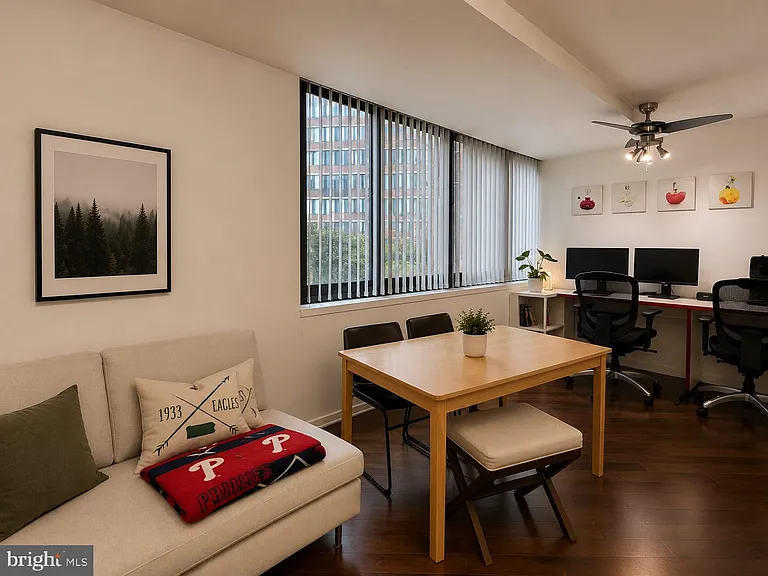 1420 Locust St #6B — Photo 4