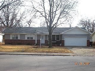 2nd image of 1358 E Woodland St