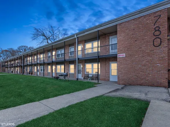 755 S Nelson Ave #1A, Kankakee, IL 60901