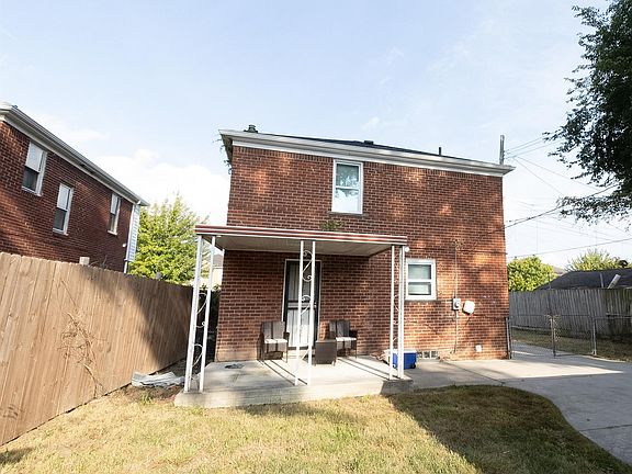 4th image of 9221 Ashton Ave