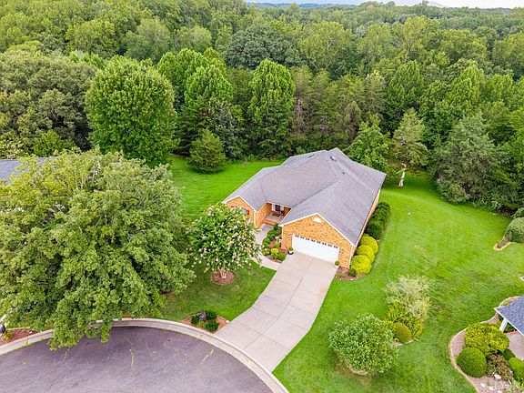 3rd image of 1500 Glenbrooke Dr